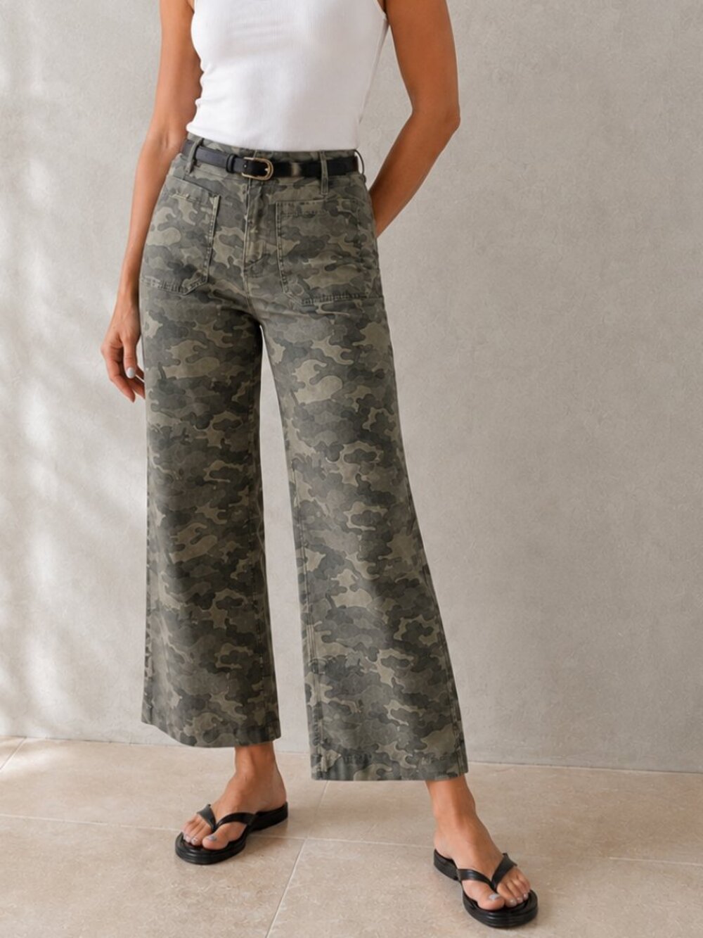 Nicole Miller Green Camo High Rise Wide Leg Crop Utility Pants Patch Pockets 2
